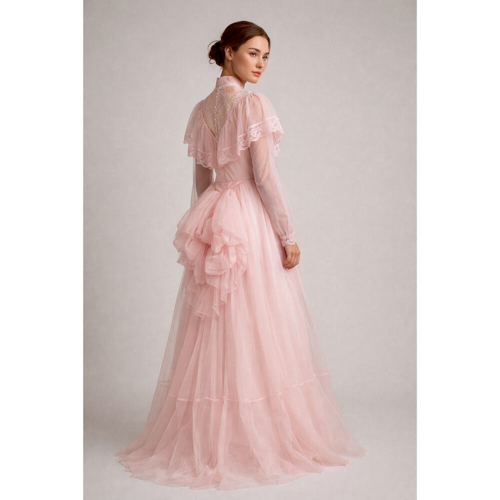 Victorian Pink Bridal Nightgown 70s Coquette Romantic Feminine Union SM MED